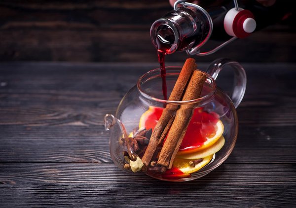 Comment choisir un mortier et pilon en granit pour broyer épices et herbes avec facilité ?